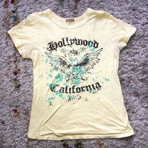 Y2k graphic tee!! ⭐️